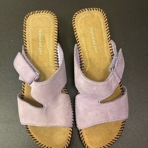 Naturalizer leather Lilac Open Toe Slip On Women’s sandals size 6M